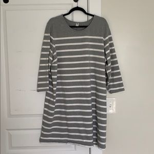 Old Navy grey striped dress